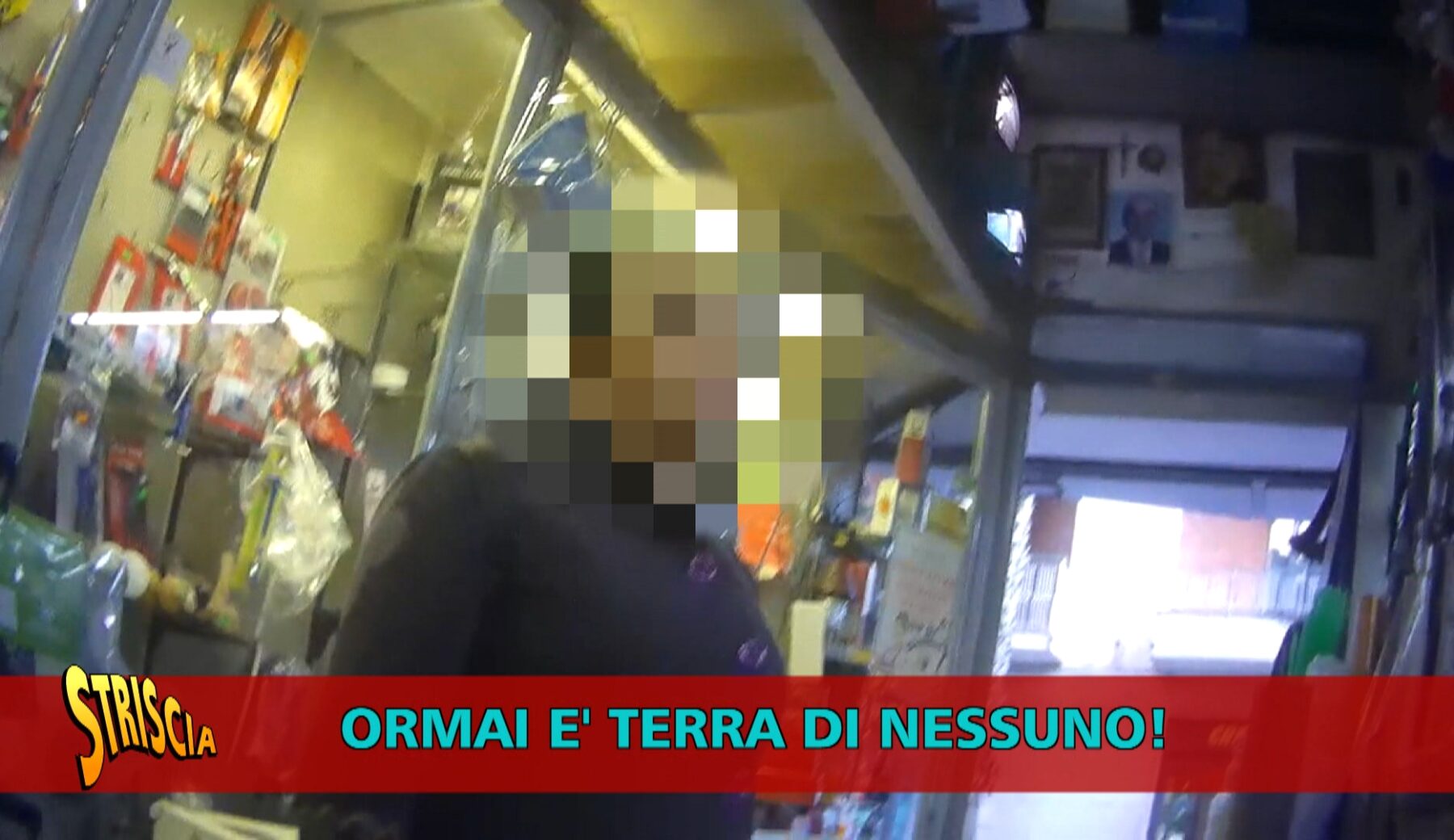 Stasera a Striscia, ad Afragola (Napoli) i furti e le rapine sono all’ordine del giorno. C’è chi rimpiange la criminalità organizzata: «Si stava bene. Ormai è terra di nessuno»