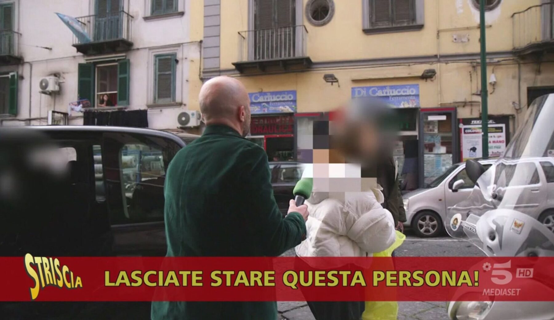 Affitta una casa ma è un Airbnb occupato da turisti: truffata a Firenze una studentessa straniera. I servizi di Striscia sui B&B abusivi