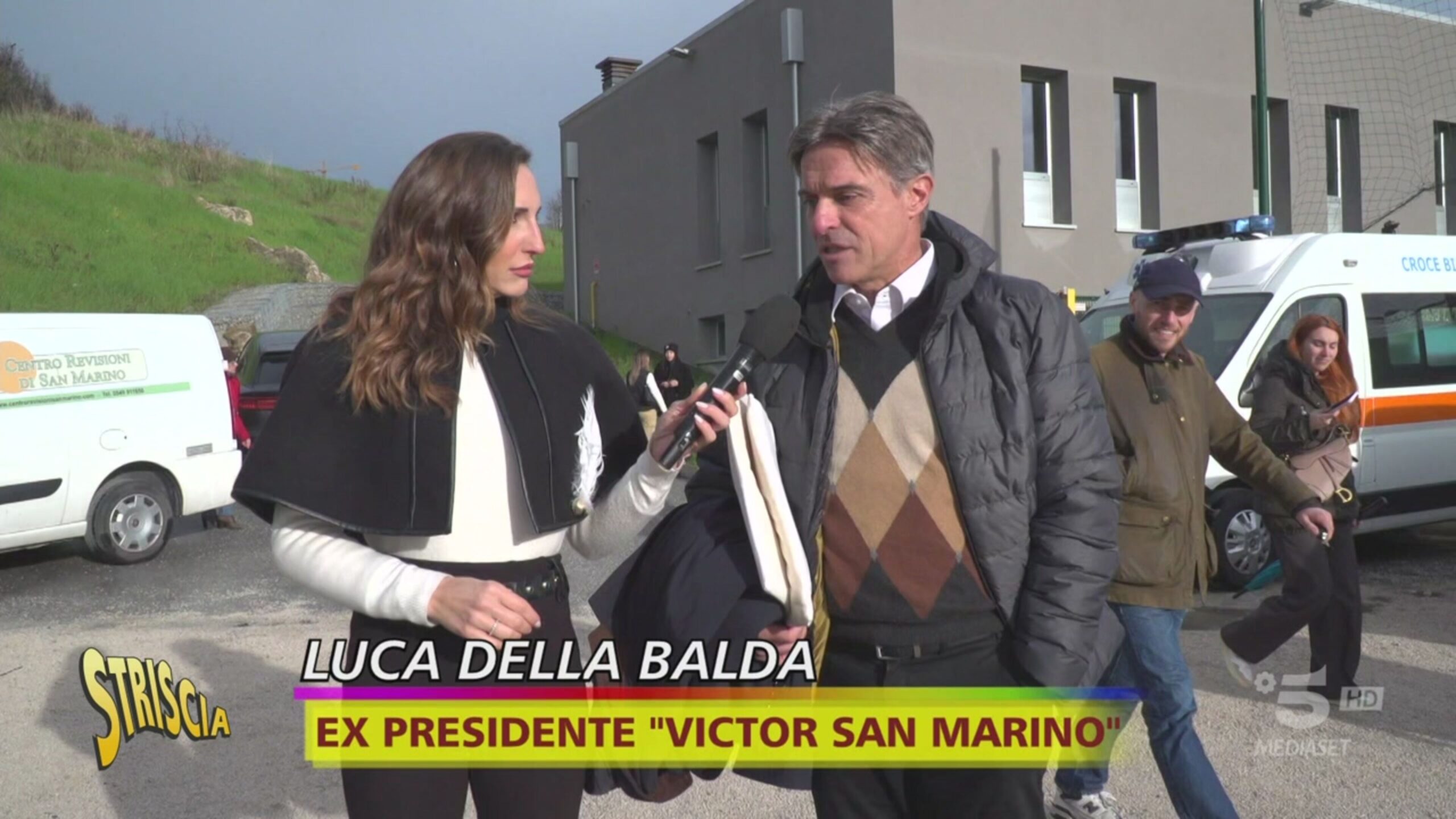 www.striscialanotizia.mediaset.it