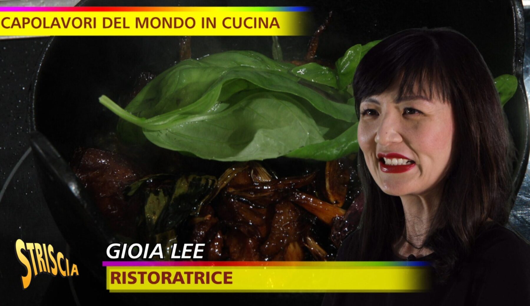 Stasera a Striscia la notizia, nella rubrica “Capolavori del mondo in cucina”, il “Pollo in tre tazze” di Gioia Lee