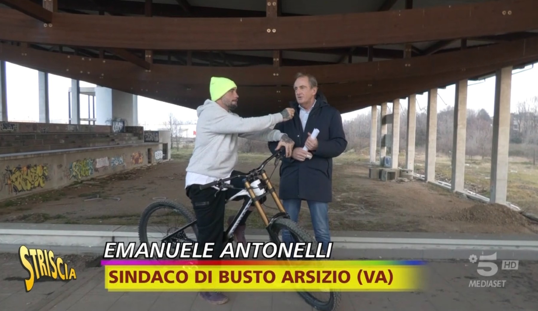 Busto Arsizio. Dopo il servizio di Striscia iniziano i lavori per il nuovo Palaginnastica