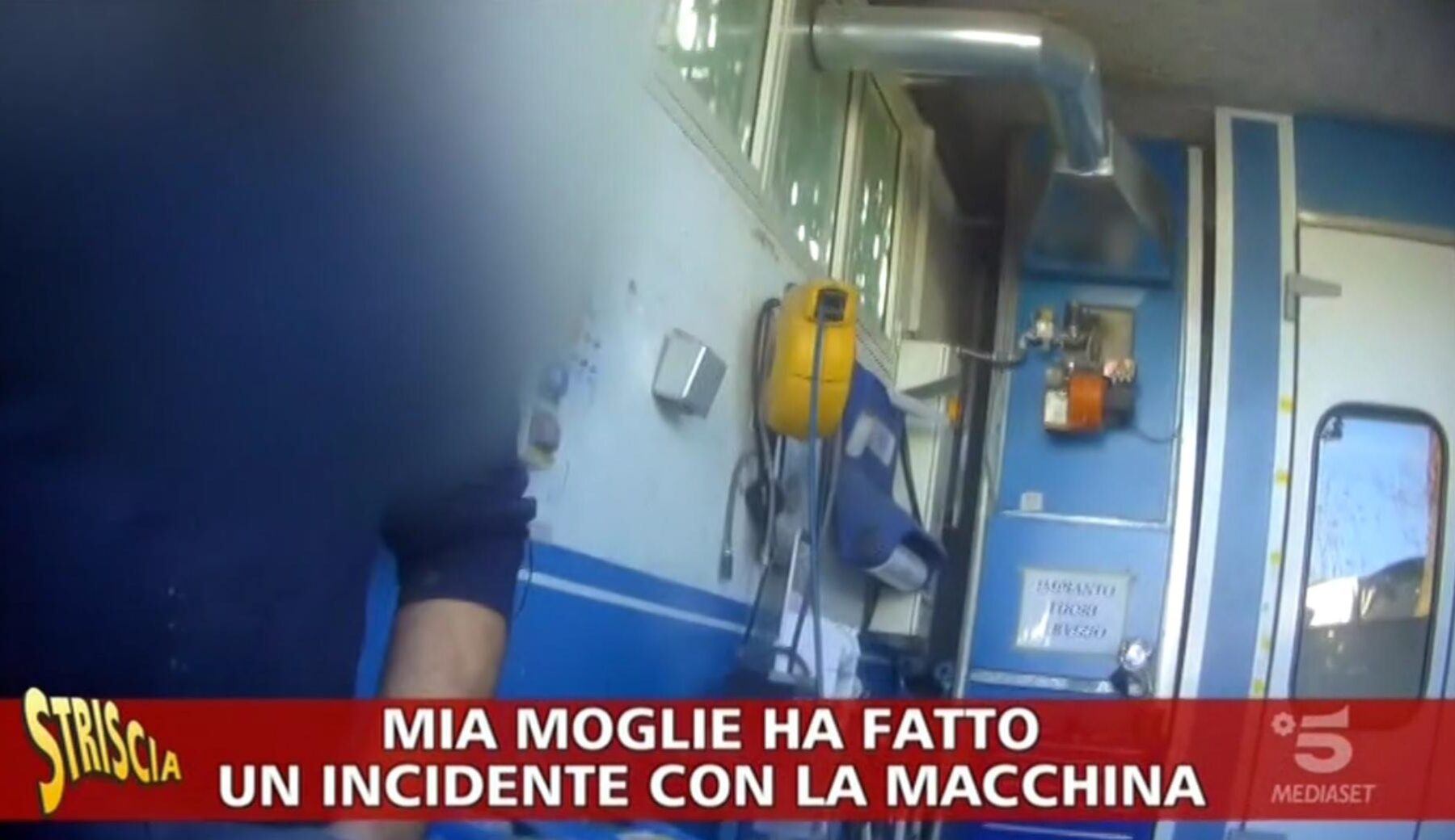 Falsi incidenti stradali: anche medici e avvocati tra gli indagati ad Avellino. Lesioni inscenate o subite per ottenere risarcimenti. Striscia ne parla da anni