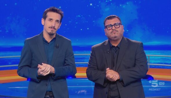 Cosa c'è dietro i fuorionda di Giambruno su Striscia?