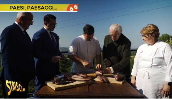 Stasera a Striscia, Davide Rampello e il suino nero di Guardiagrele