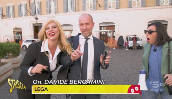 Zia Elly spara le sue Boccia contro il governo di destra