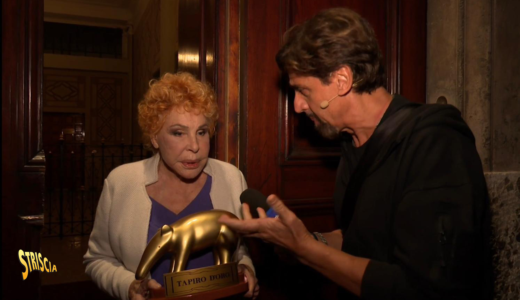 Questa sera a Striscia la notizia primo Tapiro d’oro a Ornella Vanoni. Da anni aspetta che Marracash scriva una canzone con lei