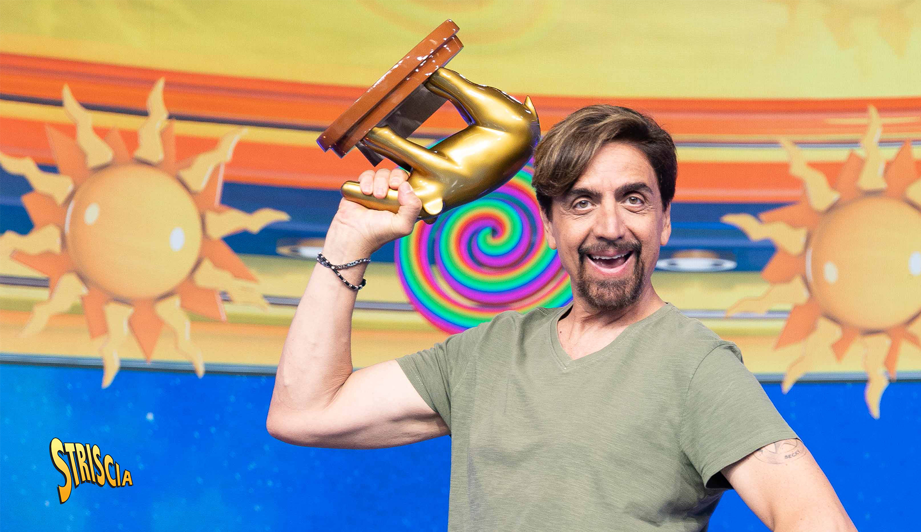 In occasione del 1500° Tapiro d’oro a Chiara Ferragni ecco le 10 curiosità sul premio satirico più famoso della tv: dallo scatolone di Tapiri alla moglie del presidente Ciampi fino al Tapiro personalizzato per Lady Boccia