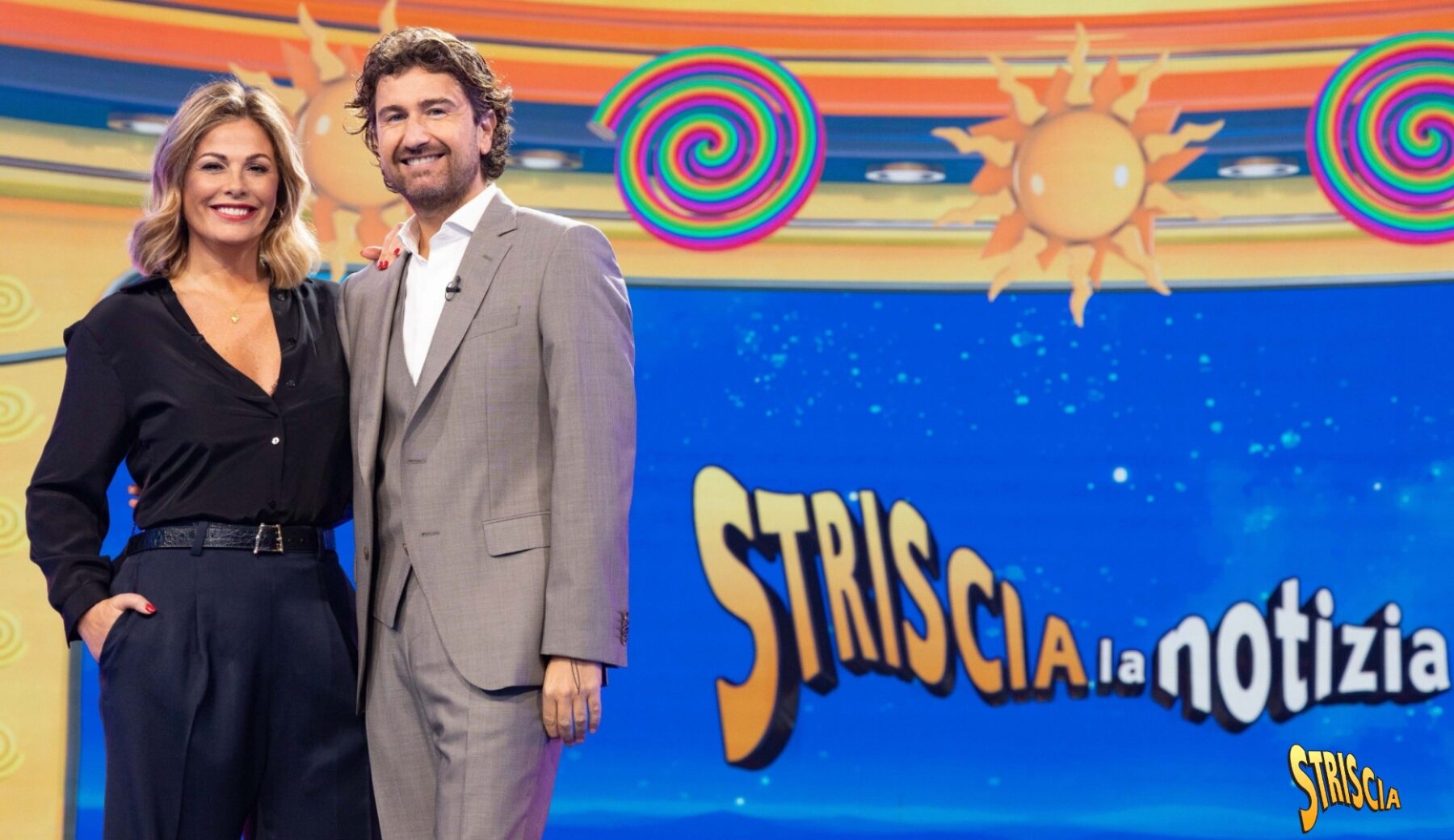 Buon compleanno a Vanessa Incontrada: attrice al cinema, conduttrice di Striscia con Alessandro Siani e partner di Claudio Bisio in Zelig