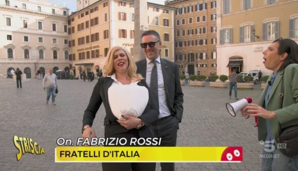 Alcuni politici hanno scambiato il parlamento per l'Accademia di Rocco Siffredi
