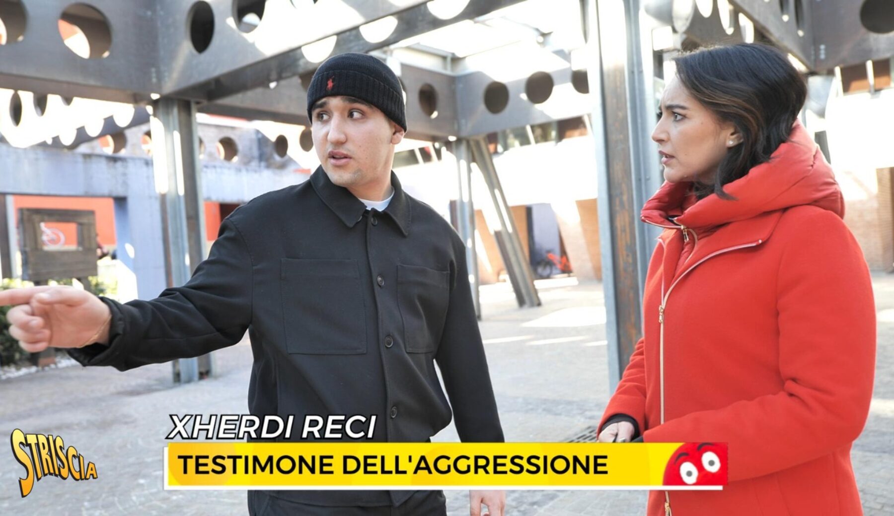 Stasera a Striscia: in esclusiva parla il ragazzo che ha salvato la vita al giovane di Bressanone pestato a sangue. «Lo tenevano per la testa, dicevano di volerlo “finire”»
