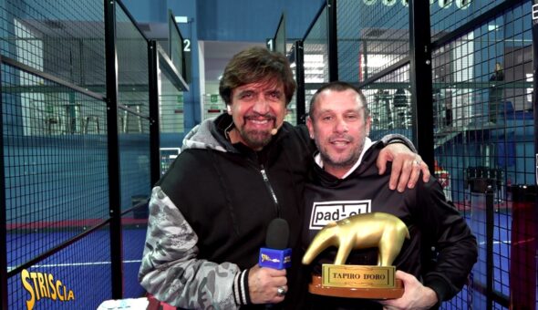 Stasera a Striscia: «Leão è una pippa, è meglio che faccia il rapper». 21° Tapiro d'oro a Cassano dopo l'ennesimo botta e risposta sui social con il calciatore del Milan