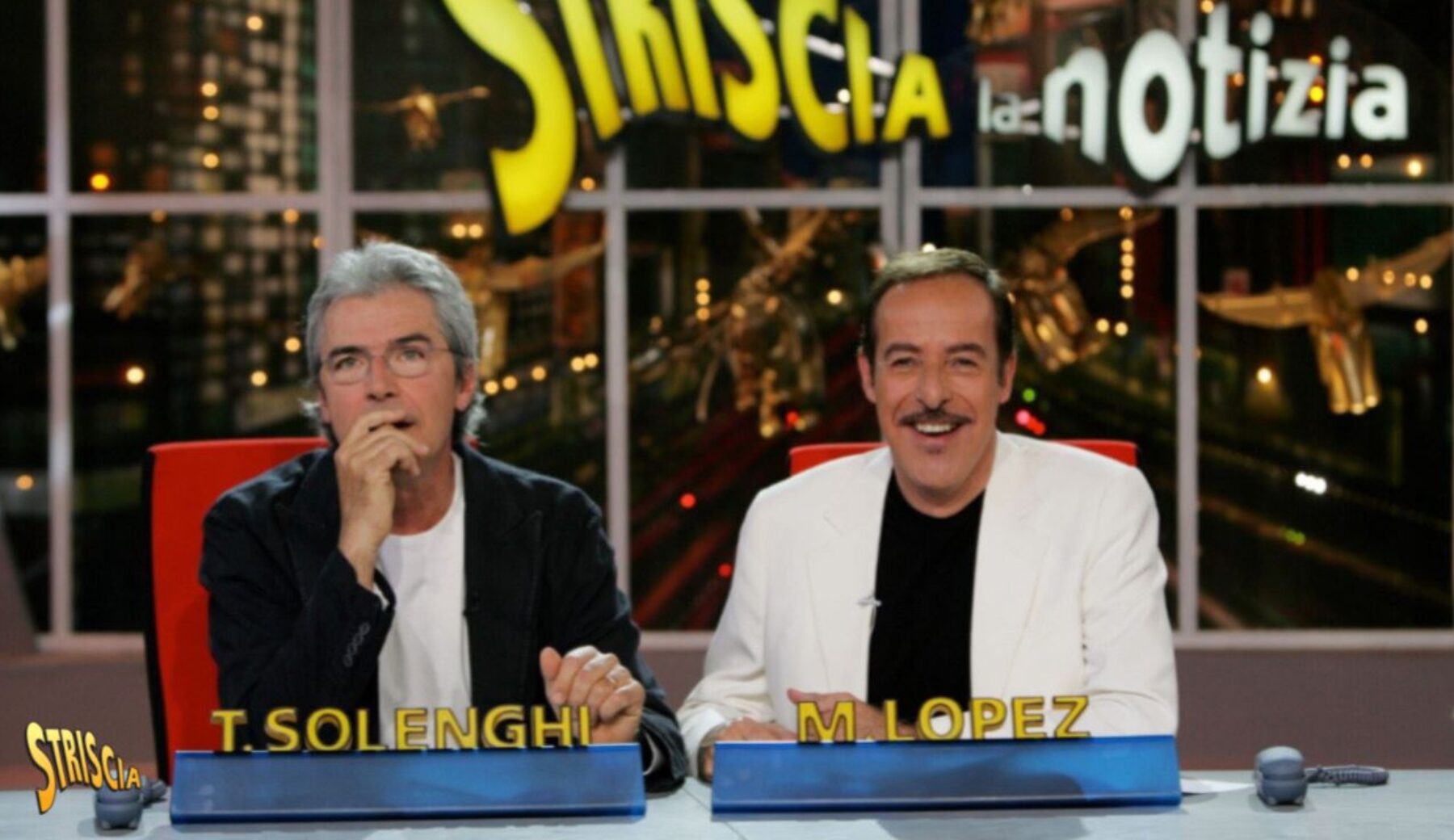 Tanti auguri a Massimo Lopez, attore, comico e irresistibile ex conduttore di Striscia la notizia!