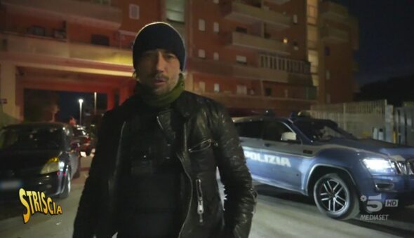 Vittorio Brumotti ad Anzio: le immagini esclusive del blitz antidroga avvenuto dopo il servizio di Striscia