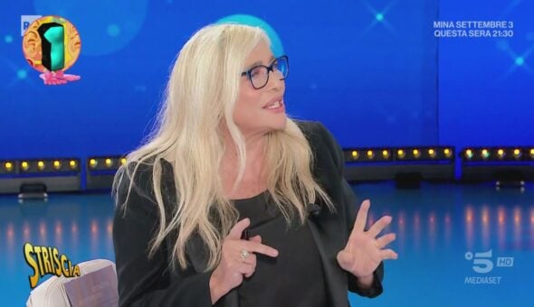 Nell'infornata di Spetteguless caldi caldi per voi ci sono Mara Venier e Gianni Morandi che si baciano!
