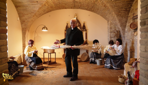 Stasera a Striscia: Davide Rampello e l'arte della Pajarola di Acquaviva Picena (Ascoli Piceno)