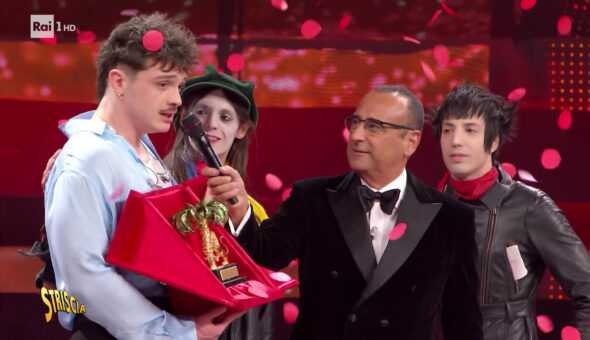 Olly vince il 75° Festival di Sanremo con Balorda Nostalgia