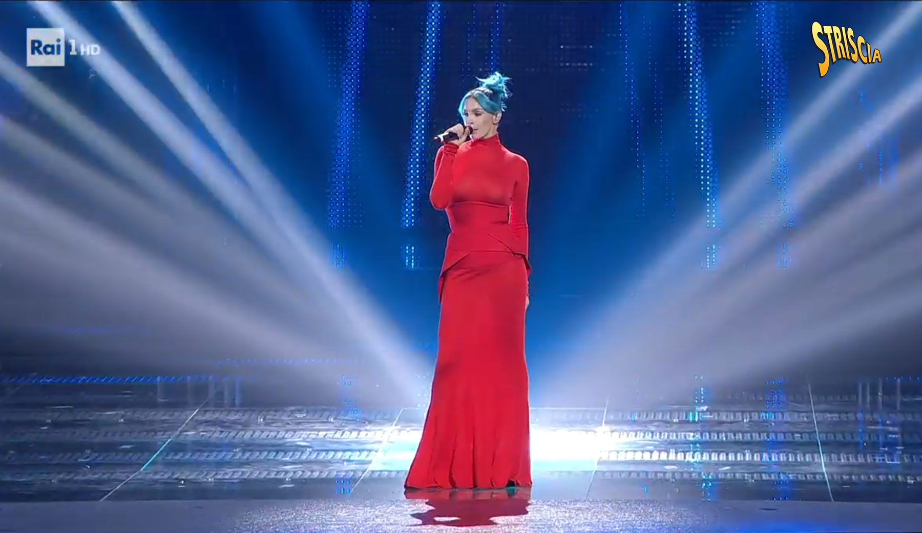 Rose Villain e l’urlo dello spettatore a Sanremo: “si ‘na pret’”
