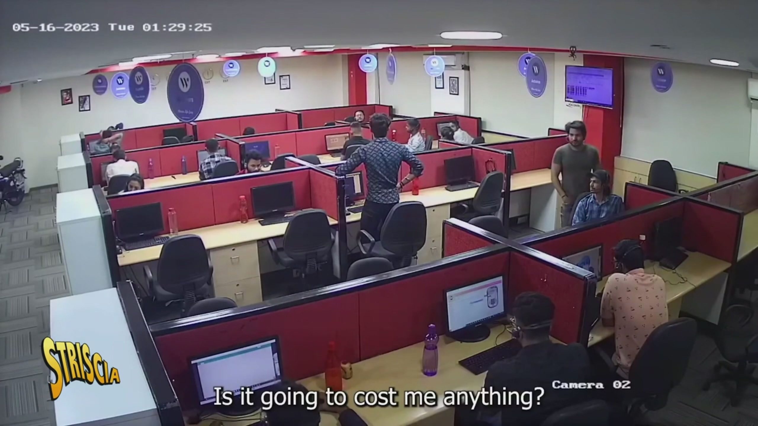 Attivisti contro i call center delle truffe