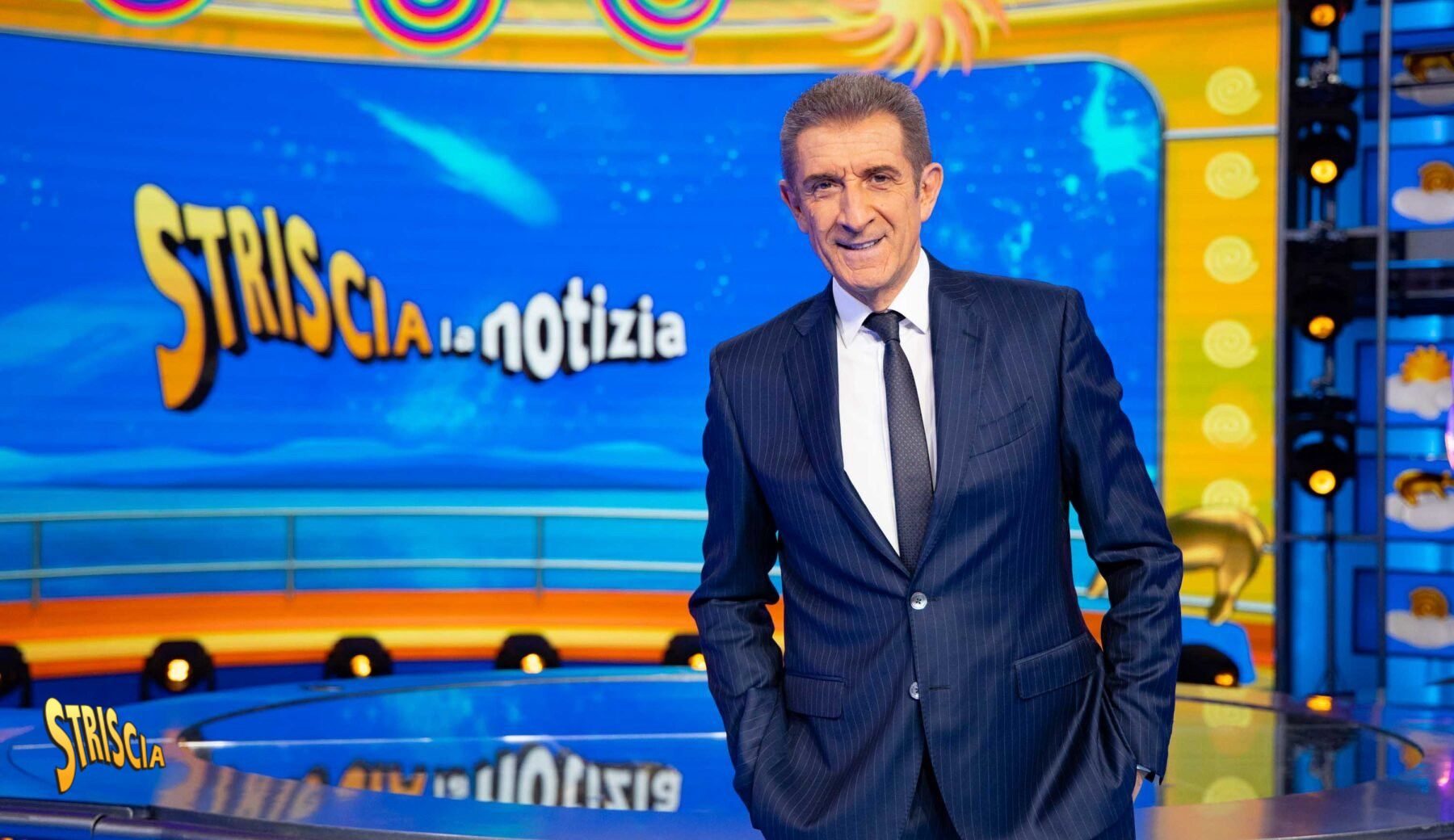È lui o non è lui? Cerrrrrto che è lui! Tanti auguri a Ezio Greggio, re di “Striscia la notizia” che oggi compie gli anni