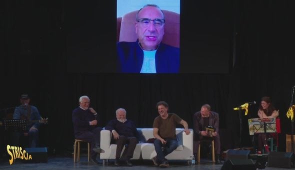 Carlo Conti: «Caro Leonardo ti meriti questa Fionda di Legno! All'Oscar sei andato molto vicino…»