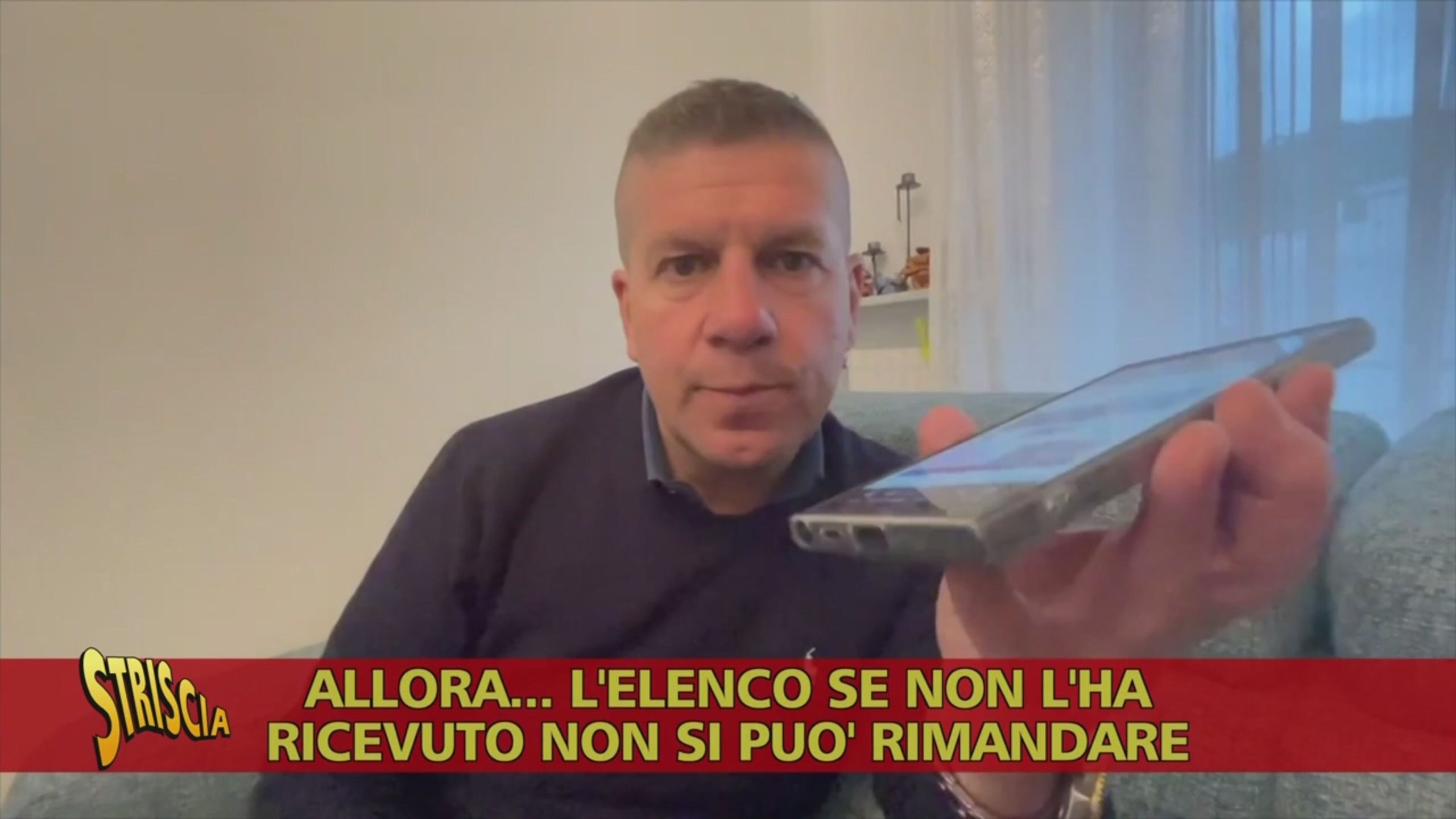 www.striscialanotizia.mediaset.it