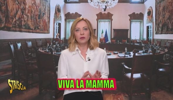 Festa della mamma: cosa canteranno i nostri politici alle proprie mamme?