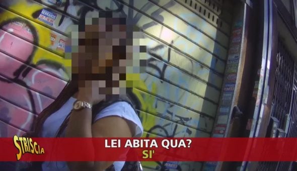 Locali dell'Inps occupati abusivamente, con tanto di pacchi consegnati agli abusivi