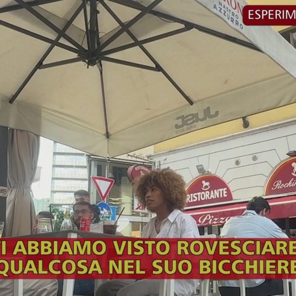Uomo versa di nascosto una sostanza nel bicchiere di una donna. Come reagiranno le persone?