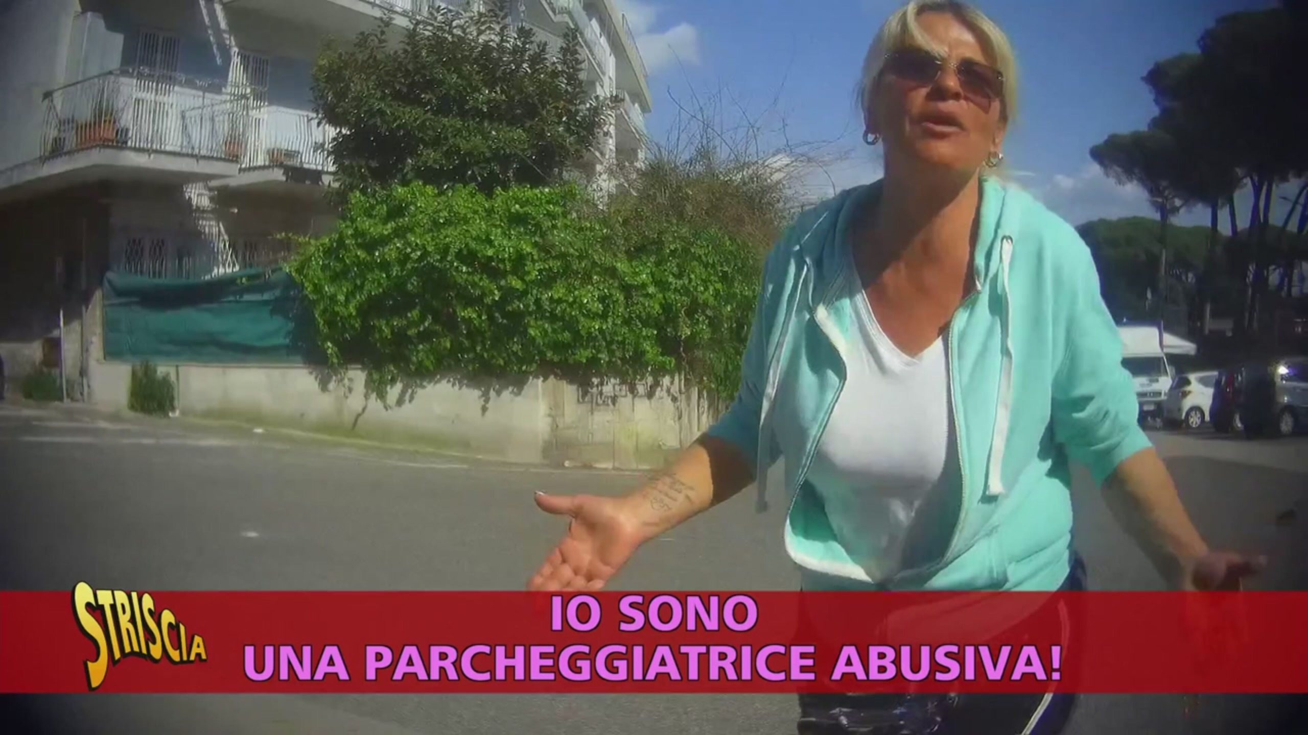 “4 Parcheggianti 2025”: chi si aggiudicherà il titolo di miglior posteggiatore abusivo di quest’edizione?