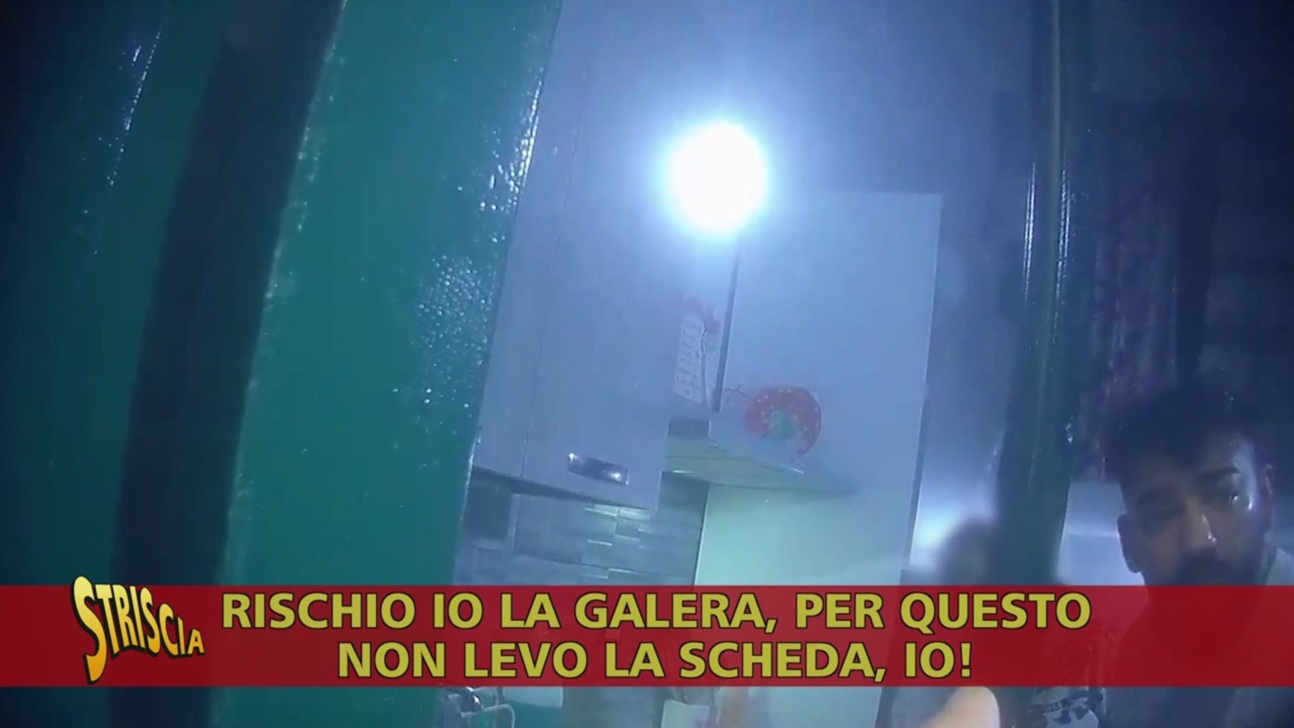 Petyx e il grande commercio di telefoni rubati al mercato dell’Albergheria, vicino a Ballarò