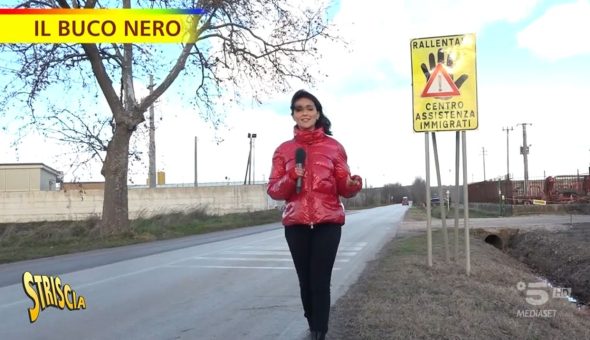 Proteste (e arresti) sul tetto del CPR di San Gervasio, dopo collassi per il caldo: Striscia aveva puntato i riflettori già nel gennaio 2023