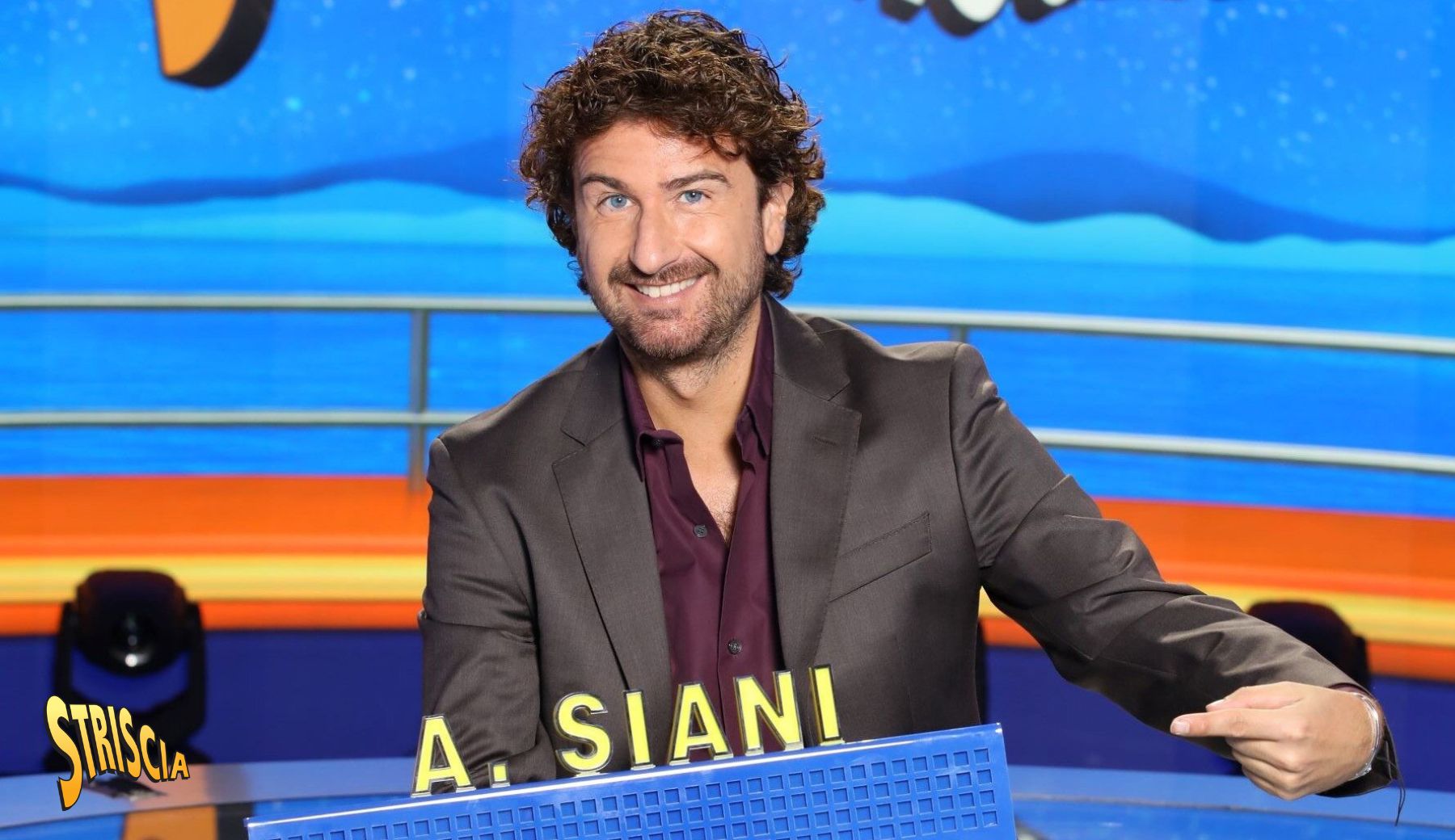 Buon compleanno Alessandro Siani: 50 anni di talento e comicità made in Naples