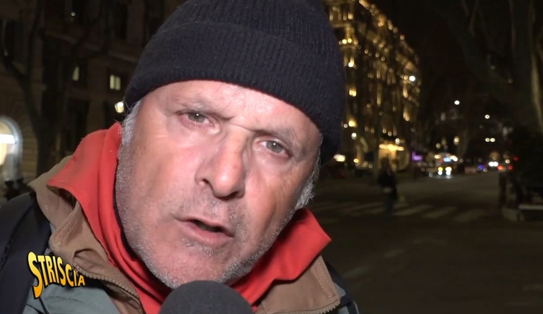 L’Italia è davvero il Paese dei complotti? Enrico Lucci lo chiede ai vip
