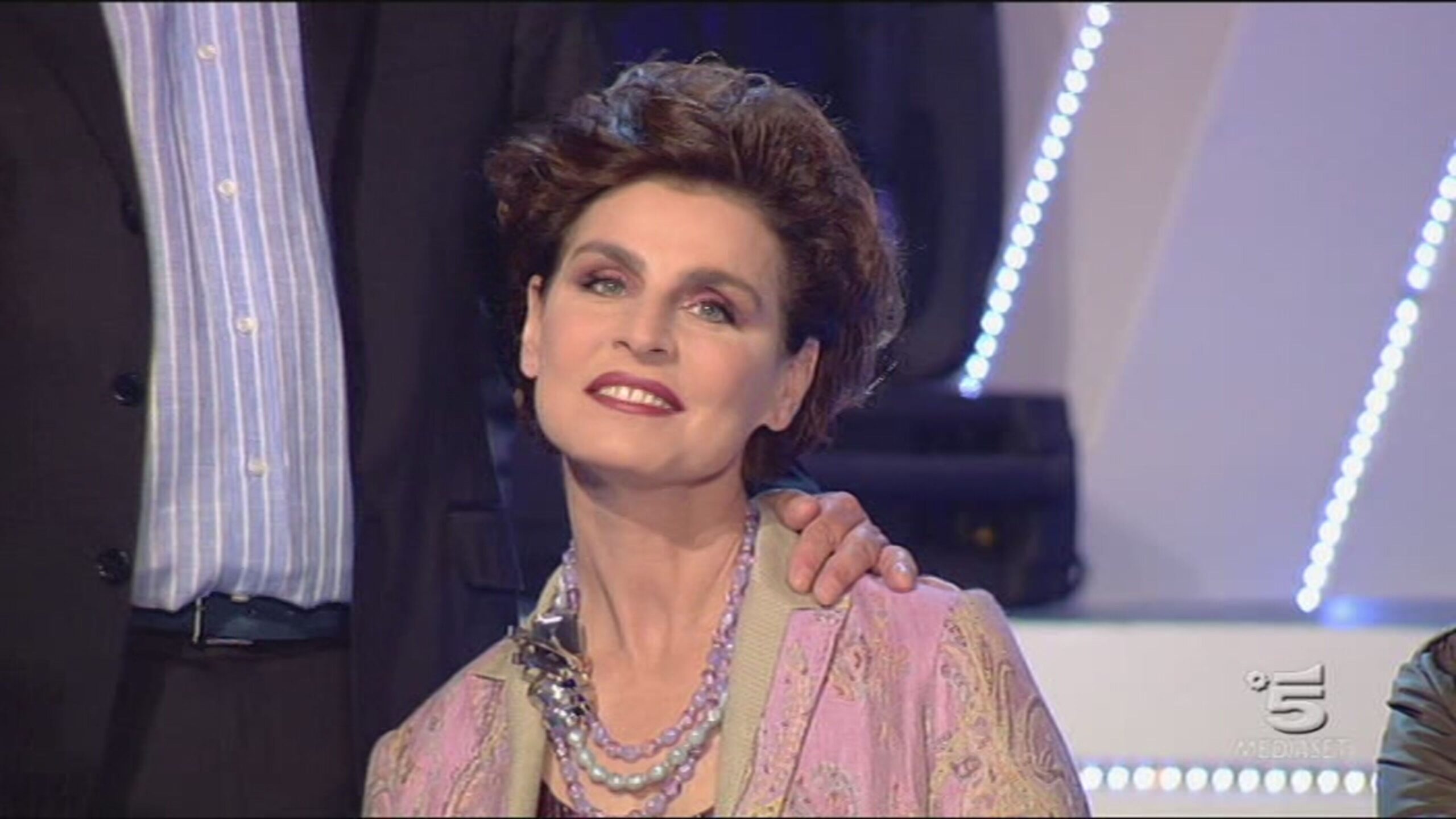La Musa di Armani Antonia Dell’Atte giurata a Velone, programma di Antonio Ricci