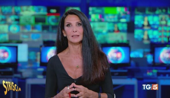 «Nascere maschi è nella natura, è diventare uomini che è molto complicato»: è virale la presa di posizione di Elena Guarnieri al TG5