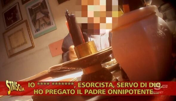 Maghi, cartomanti e truffe: i sensitivi furbetti smascherati da Striscia