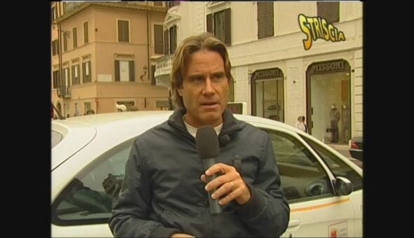 «Se non te ne vai ti ammazzo!»: le minacce di alcuni taxisti ai colleghi