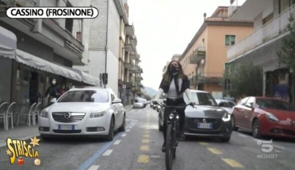 Cassino (FR), ciclabile abbandonata. Striscia l'aveva già previsto