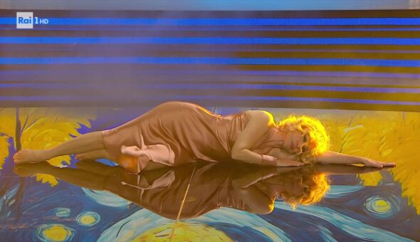 Nancy Brilli eliminata da Ballando: «Figli e figliastri, trattata come carne da macello»