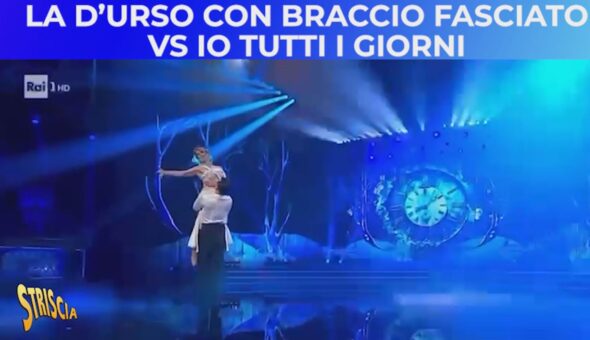 Barbara D'Urso con un braccio fasciato vs io tutti i giorni