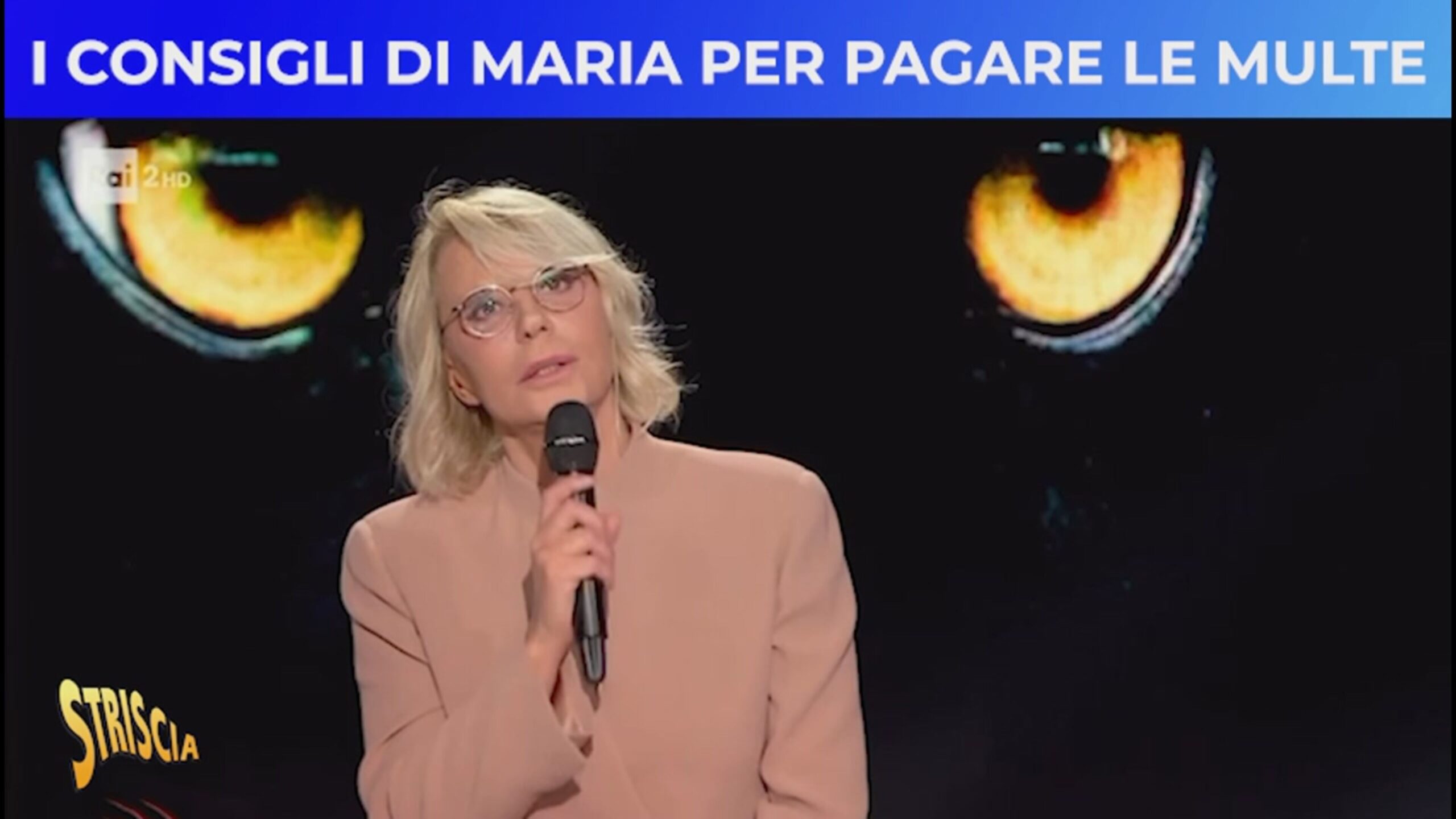 Maria De Filippi a Belve: per pagare le multe rubavo l’argenteria in casa