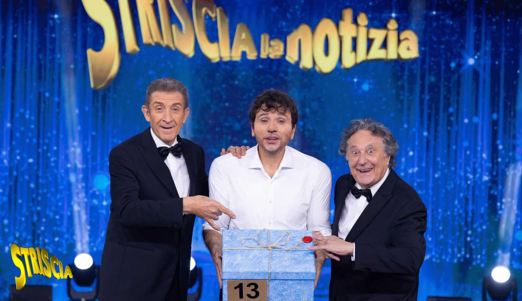 L’incursione a sorpresa di De Martino a Striscia la notizia