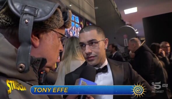 Tony Effe a Lucci: «La droga me l’hanno sempre regalata»