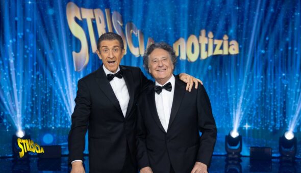 Dal 22 gennaio in prima serata Striscia la notizia con Ezio Greggio ed Enzo Iacchetti, sei Veline, la band dal vivo diretta dal maestro Demo Morselli e uno studio completamente rinnovato