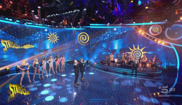 Let Me Entertain You! Lo dice Striscia, lo ballano le Veline