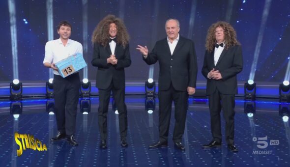 Cosa fa Gennarino con i pacchi di Affari tuoi? Le immagini esclusive...