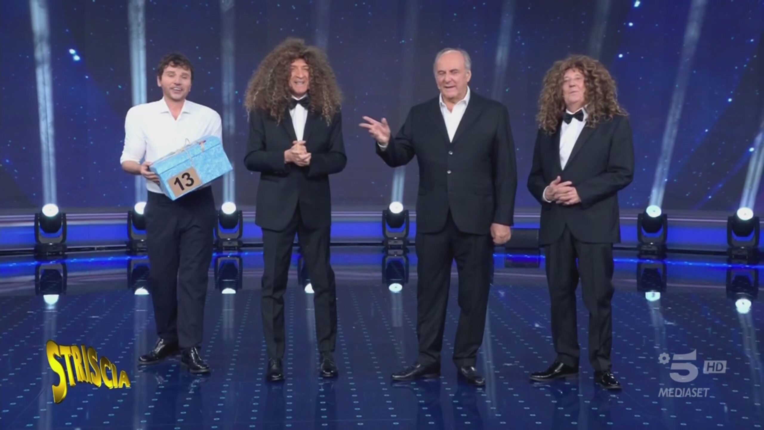 Cosa fa Gennarino con i pacchi di Affari tuoi? Le immagini esclusive…