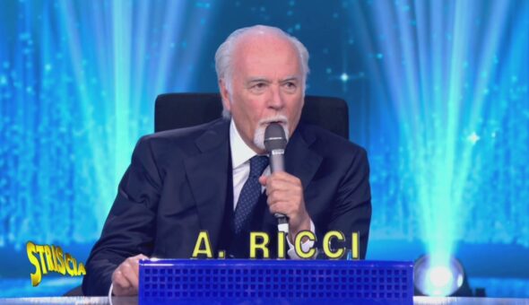 Ricci su Maria De Filippi a Striscia: 