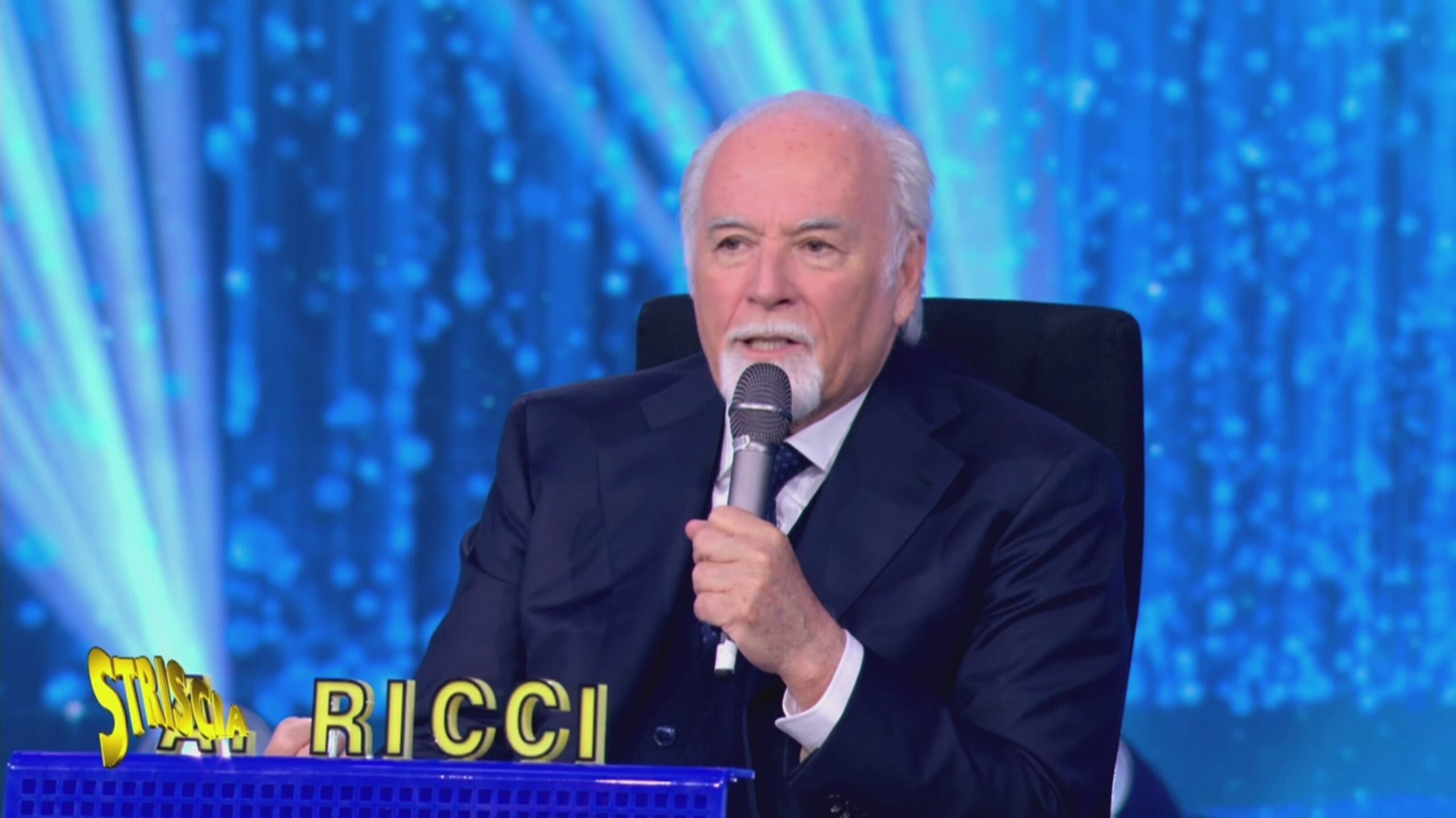 Antonio Ricci e «l’impasto venefico delle notizie tarocche» - Striscia ...
