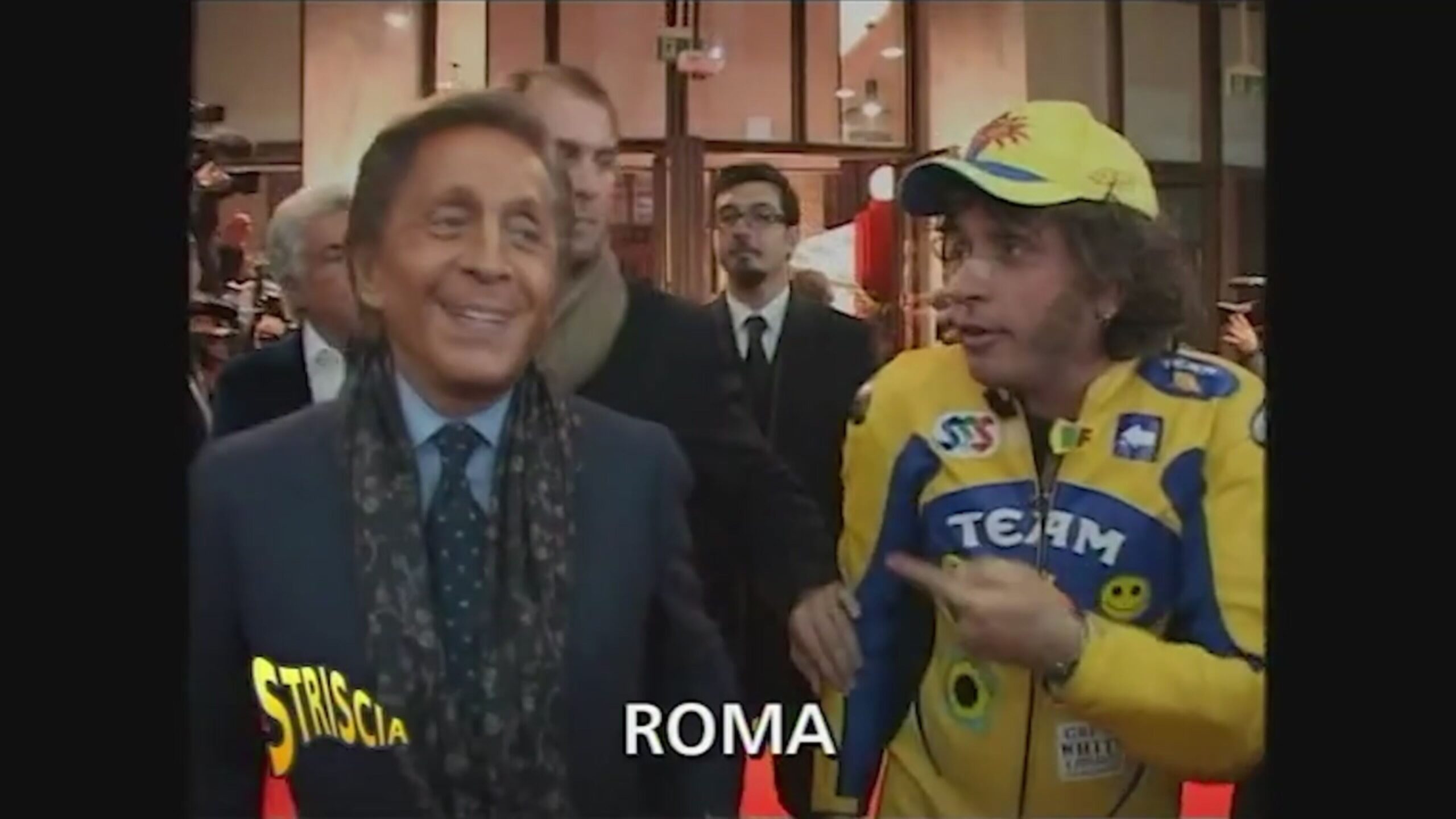 Addio a Valentino: l’omaggio di Striscia con le imitazioni di Ballantini